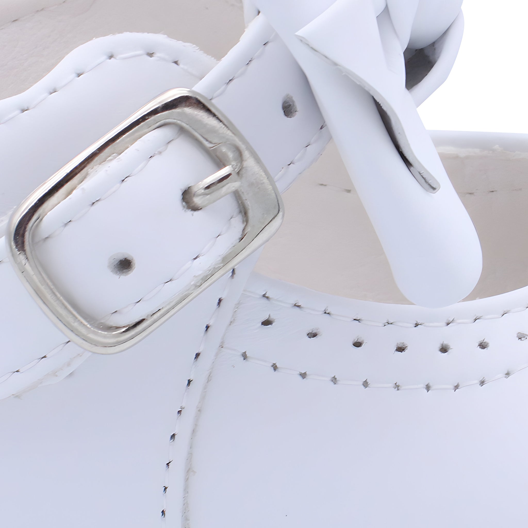 'Vitoria' Girls White Leather Bar Shoes